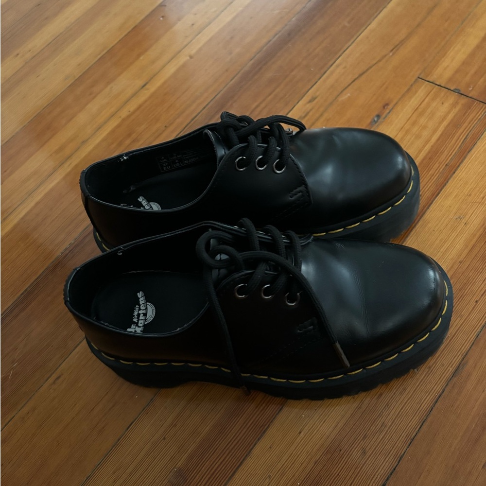 SOLD 1461 doc martens do not purchase